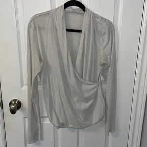 Lululemon cross over top